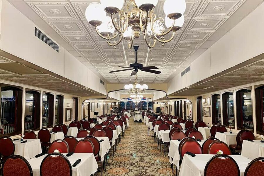 New Orleans: Evening Jazz Cruise on the Steamboat Natchez - Music, Meals, and the Bar: Small Comfort Details That Matter