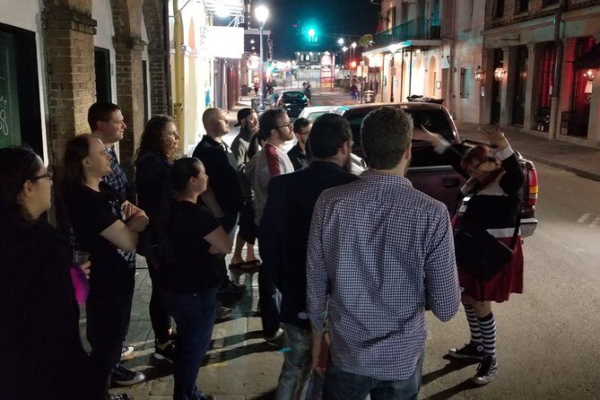 New Orleans Evening Small-Group Haunted Walking Tour - Lalaurie Mansion: the final 10-minute stop and why the admission fee matters