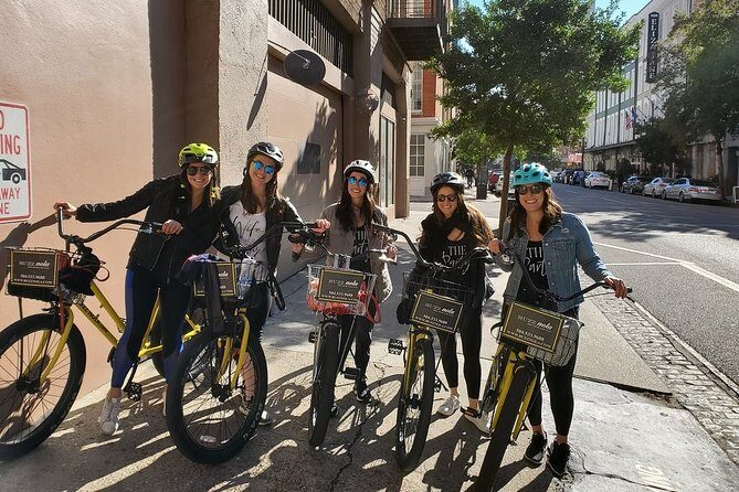 New Orleans French Quarter and Garden District Bike Tour - Stop 1: Riding through the French Quarter’s oldest streets (about 1 hour)