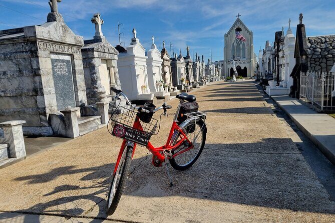 New Orleans French Quarter & Cemetery Bike Tour - Stop 4: St. Vincent De Paul Cemetery (Louisa Street Cemetery)