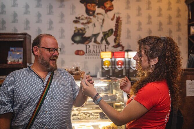 New Orleans French Quarter Food Tour: Cajun, Creole and Culture - What you’ll actually taste: gumbo, po’boy or muffuletta, and the sweet finish