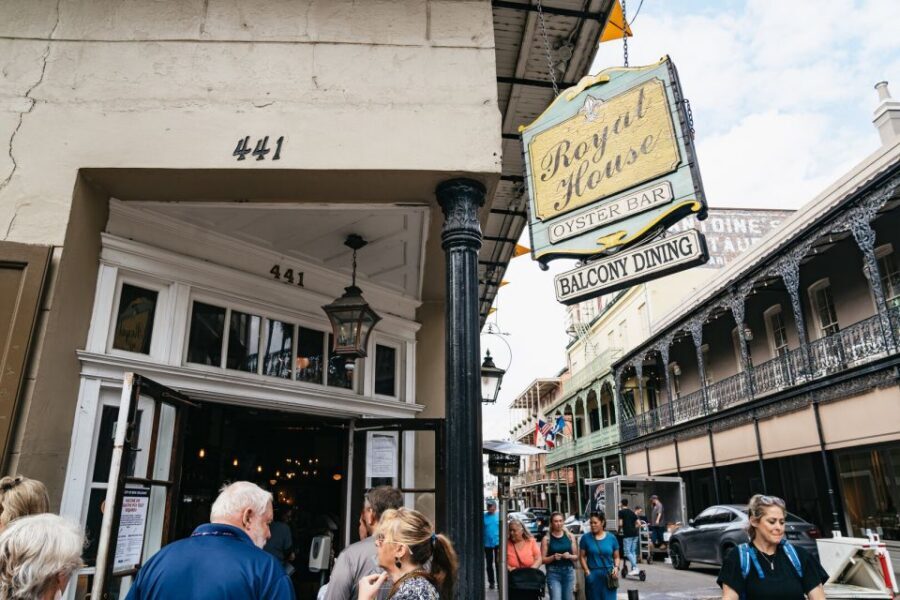 New Orleans: French Quarter Food Tour with Tastings - How the stories make the food taste better