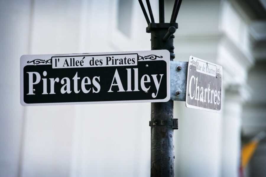 New Orleans, French Quarter: Pirate History Walking Tour - Why the Lafitte brothers are the right thread for a pirate tour
