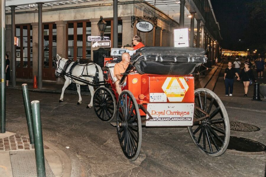 New Orleans: French Quarter Sightseeing Carriage Ride - How the guide makes the difference (and how to steer it)