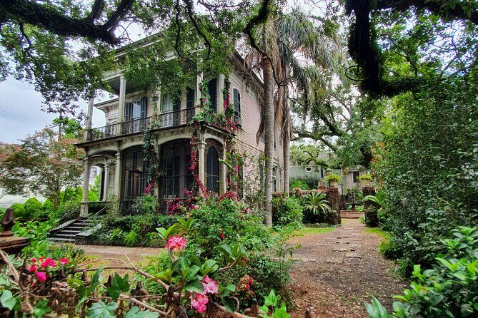 New Orleans Garden District and Cemetery Bike Tour - New Orleans Garden District by bike: what you gain in 2–2.5 hours