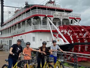 New Orleans: Garden District and French Quarter Bike Tour - Starting at the Mississippi River and Jackson Square overlook