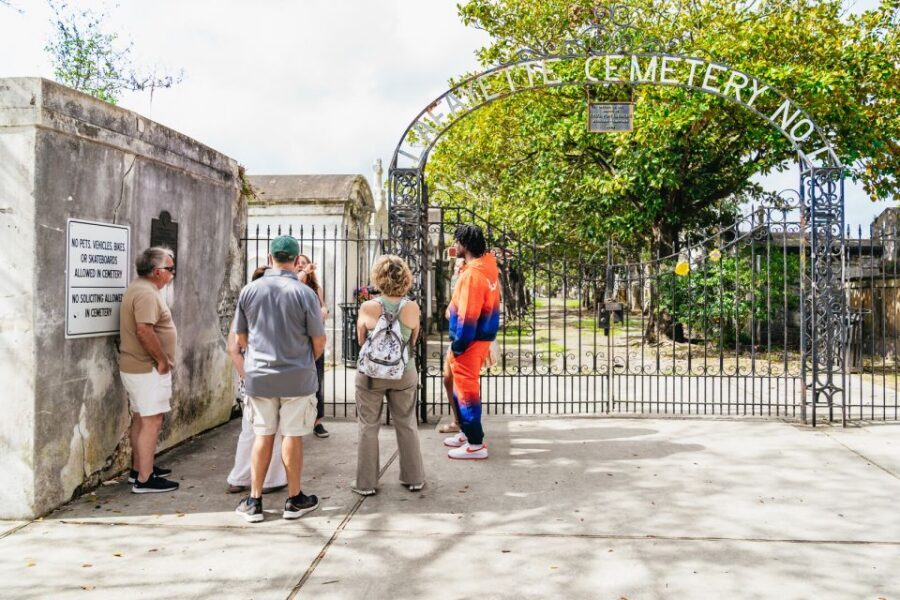 New Orleans: Garden District Food, Drinks & History Tour - Who this tour suits best (and when you should rethink it)