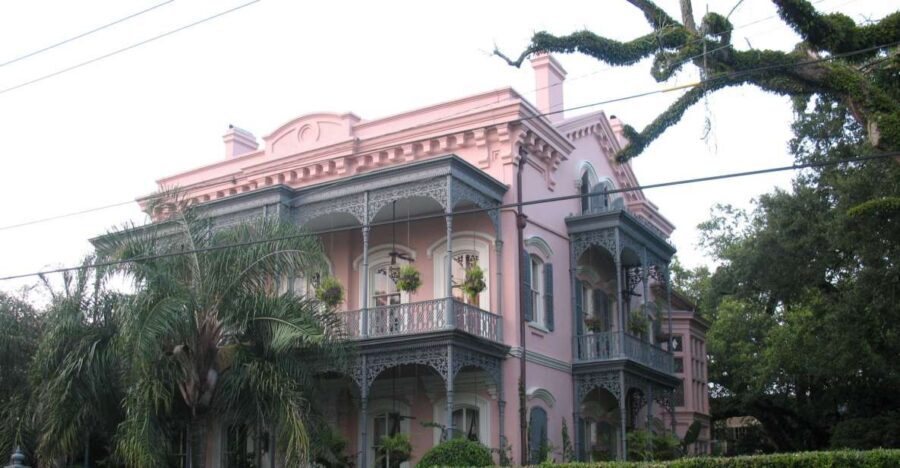 New Orleans: Garden District Walking Tour - Bosworth-Haus and Burnside Mansion: the mansion stop you’ll look at twice