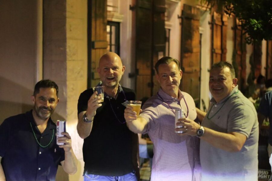 New Orleans: Ghost and Haunted Pub Crawl Tour with Free Shot - Three haunted bars: how the crawl keeps you partying and listening