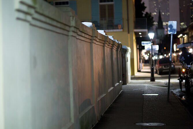 New Orleans Ghosts Boos and Booze Haunted Pub Crawl - What Makes This Ghosts Boos and Booze Crawl Feel Like New Orleans