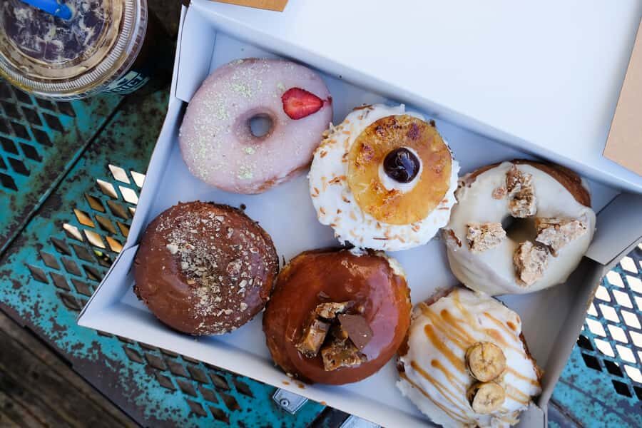 New Orleans: Guided Delicious Beignet Tour with Tastings - The 3rd and 4th stops: how the tour keeps the flavor rolling