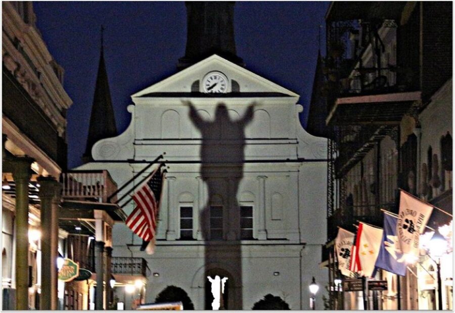 New Orleans Haunted Excursion Walking Tour - Starting at Lafittes Blacksmith Shop: where you meet and what to ignore