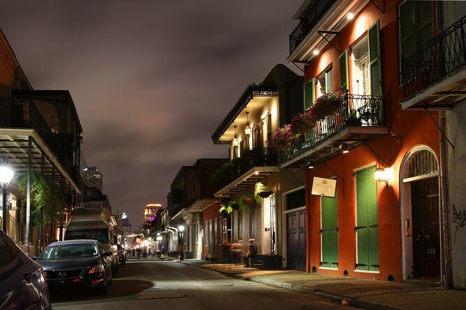 New Orleans Haunted Ghost Tour - Stop 1: Bon’s New Orleans Street Food and the levee-side kickoff