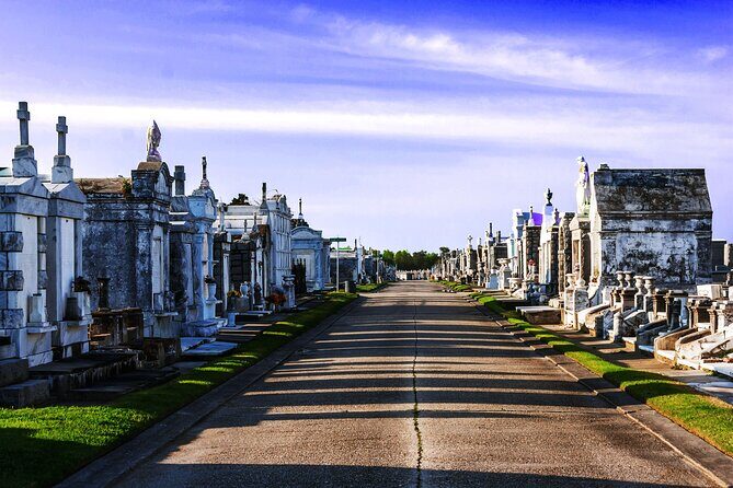 New Orleans Historic Cemetery Walking Tour - Price and time: what $23.99 buys you
