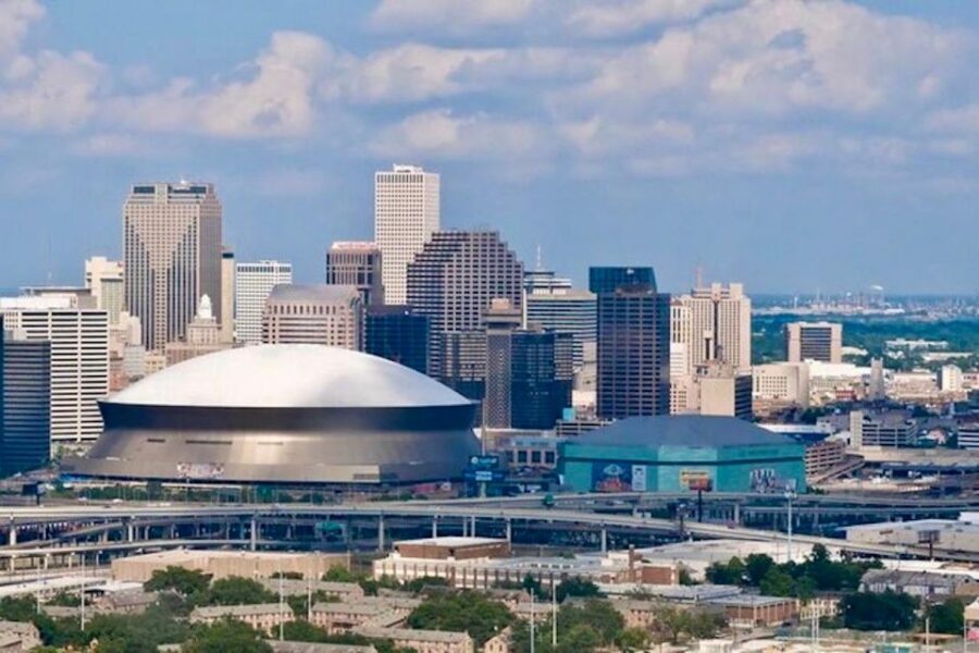 New Orleans: History, Culture & Architecture Guided Tour - Metairie Cemetery and Saint Louis Cathedral: two different kinds of history