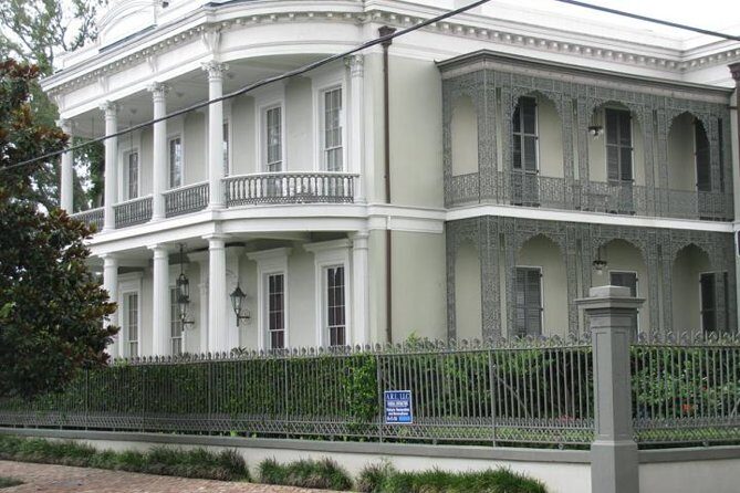 New Orleans Homes of the Rich and Famous Tour of the Garden District - Price and Time: Is $30 a Good Deal?