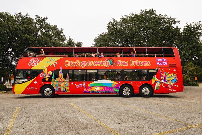 New Orleans Hop-On Hop-Off Unlimited Sightseeing Package - French Quarter Walking Tour: Jackson Square, St. Louis Cathedral, and Cafe Time