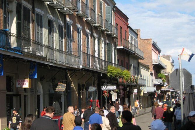 New Orleans Mardi Gras 2026 Experience - A French Quarter walk that pairs Mardi Gras with the spooky side