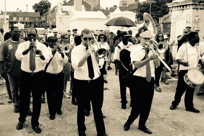 New Orleans Music Tour - A two-hour walk that connects the dots between places and songs