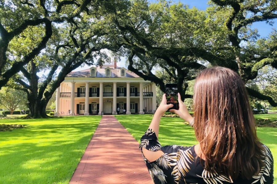 New Orleans: Oak Alley Plantation Tour with Transportation - Oak Alley starts on the drive: how the route sets the tone