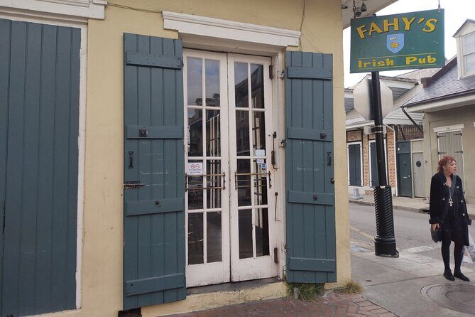 New Orleans Original True Crime Pub Crawl - Who should book this crawl (and who should skip it)