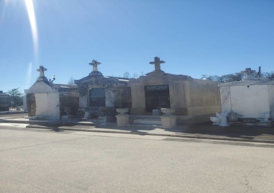 New Orleans: Secrets and Societies Cemetery Experience - Should you book New Orleans: Secrets and Societies Cemetery Experience?