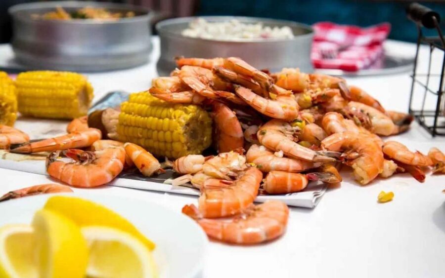 New Orleans: Shrimp Boil Experience in French Quarter - A Cajun shrimp boil built for small groups in the French Quarter