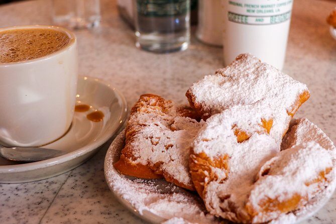 New Orleans Sightseeing City Tour - Where you meet: Bon’s Street Food as your easy starting line
