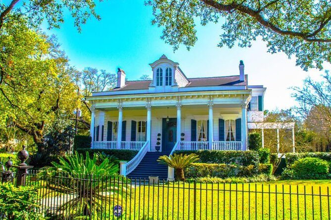 New Orleans Small-Group City Tour by Van - A Route Through Creole Neighborhoods, Magazine Street, and Live Music Areas