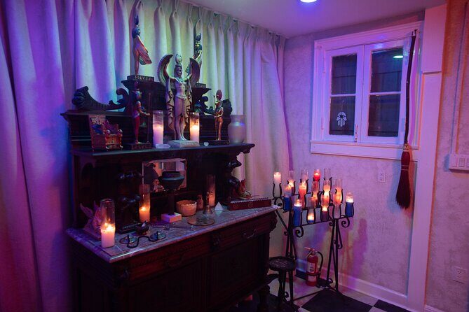 New Orleans Spirits & Spells: Witchcraft, Voodoo, and Ghost Tour - The route starts at Hex New Orleans (and ends there too)