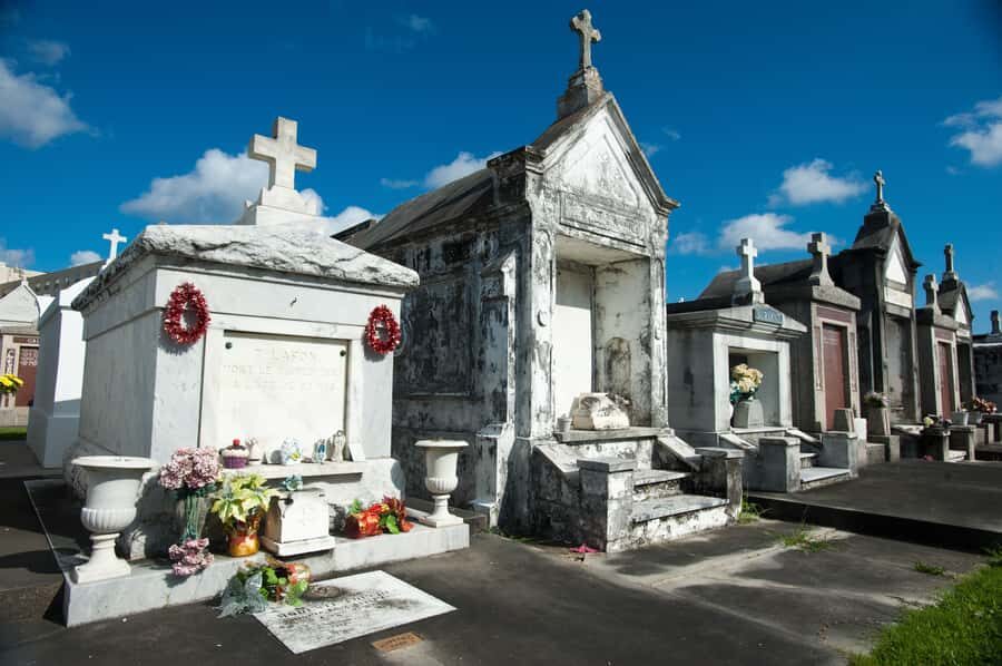 New Orleans: St. Louis Cemetery #3 Guided Walking Tour - What to Do With Your Camera (and Your Manners)