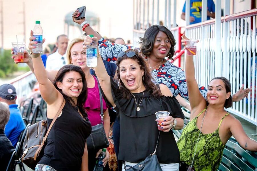 New Orleans: Sunday Steamboat Jazz Cruise with Brunch Option - Live jazz in motion: what the music feels like onboard