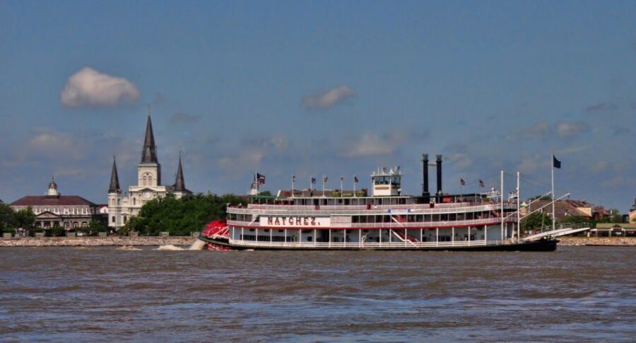 New Orleans: Traditional City and Estate Tour - Bayou St. John to City Park: live oaks, old homes, and calm shade