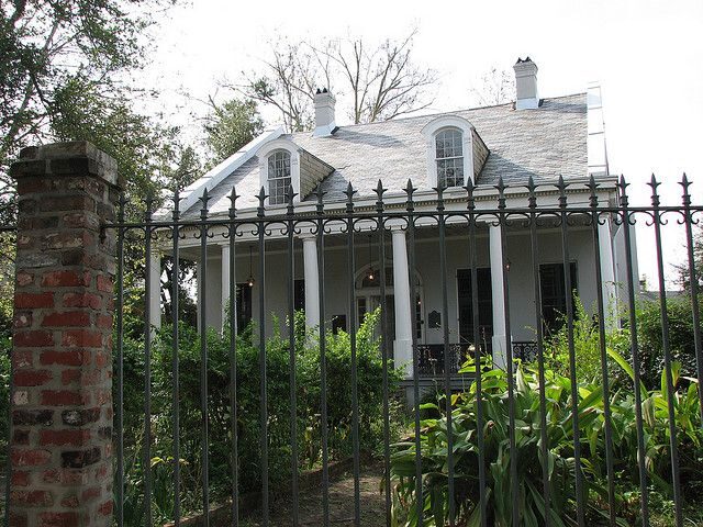 New Orleans: Tremé African American & Creole History Tour - St. Augustine Church and the Tomb of the Unknown Slave: meaning you can’t ignore