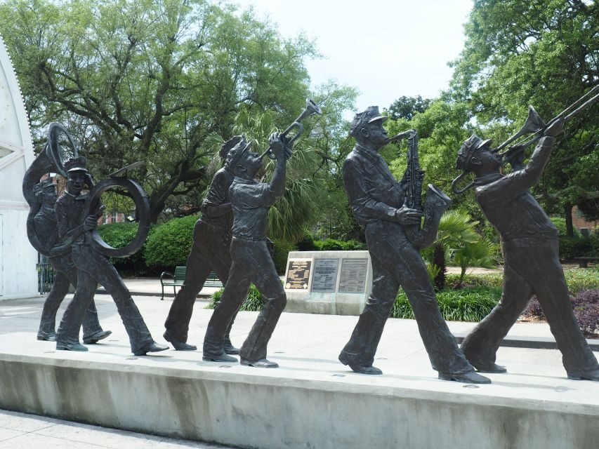 New Orleans: Tremé African American & Creole History Tour - The Rock and Roll Hall of Fame laundromat: an unexpected detour with purpose
