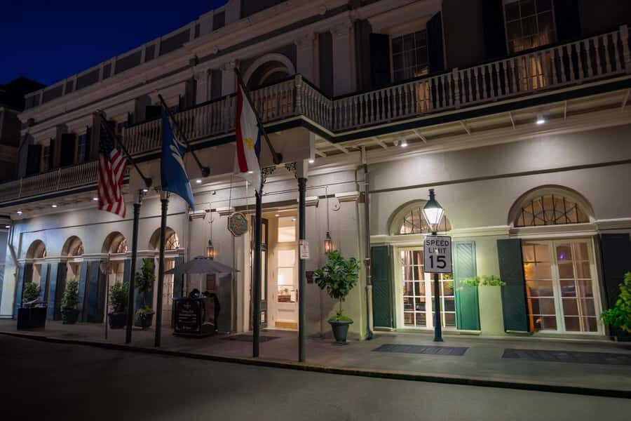 New Orleans: True Crime Pub Crawl - The French Quarter at night: what kind of true crime this is