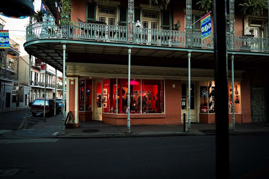New Orleans: True Crime Pub Crawl - The cases you’ll hear: JFK threads and the Ax Man’s terror