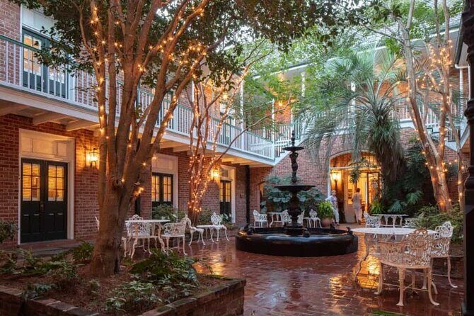 NOLA's BIG 4 PRIVATE CITY TOUR - NO GHOST, ONLY FACTS! - Stop 2: Garden District cues you can spot on your own later
