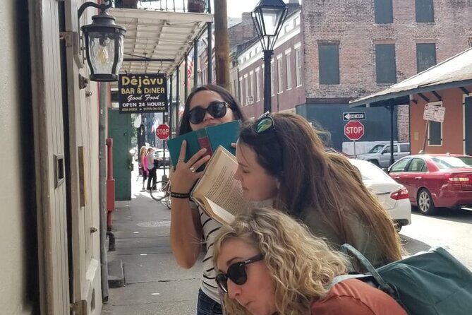 Nutty New Orleans Scavenger Hunt - What to bring (and the phone rules that matter)
