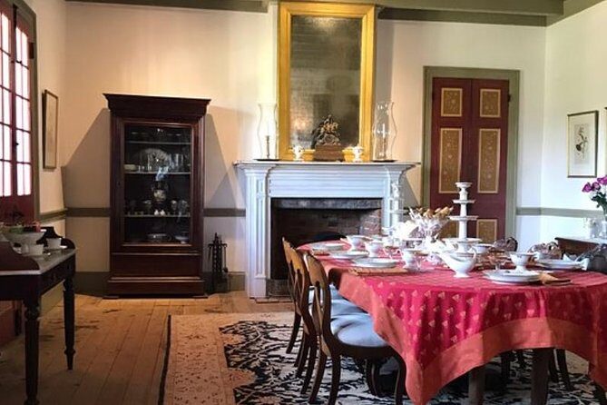 Oak Alley or Laura Plantation Tour from New Orleans - Comfort, timing, and what to do about a rough bus day