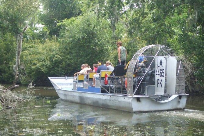 Oak Alley Plantation and Large Airboat Swamp Tour from New Orleans - The morning-to-swamp shift: timing, order, and how long the day really lasts