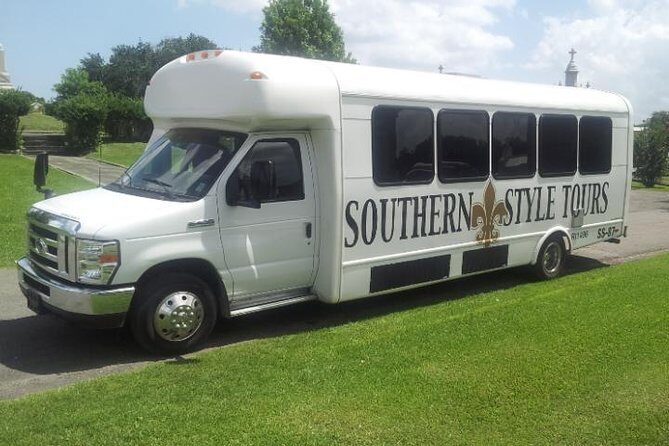 Oak Alley Plantation and New Orleans City Tour - Pickup, minibus comfort, and what the small-group feel means