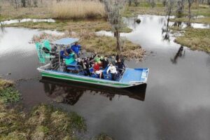 Oak Alley Plantation and Small Airboat Tour from New Orleans - Price and logistics: is $185 a good value for this day?
