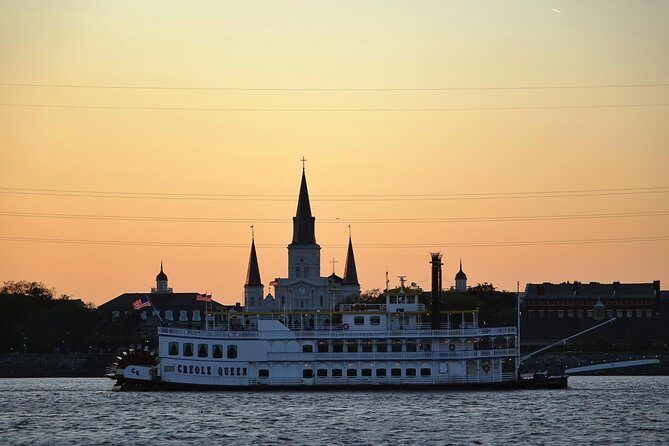 Paddlewheeler Creole Queen Jazz Dinner Cruise in New Orleans - A Paddlewheeler Jazz Dinner Cruise That Feels Like a Real Night Out