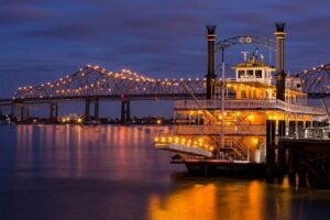 Paddlewheeler Creole Queen Jazz Dinner Cruise in New Orleans - The Mississippi River Leg: What You’ll Actually See