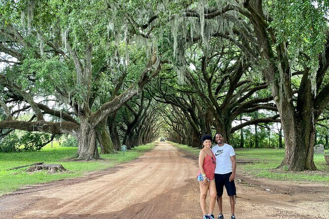 Private Airboat Ride and Plantations Tour with Gourmet Lunch from New Orleans - Luling swamp airboat: thrilling ride, real guides, and the Bayou Boeuf zoo