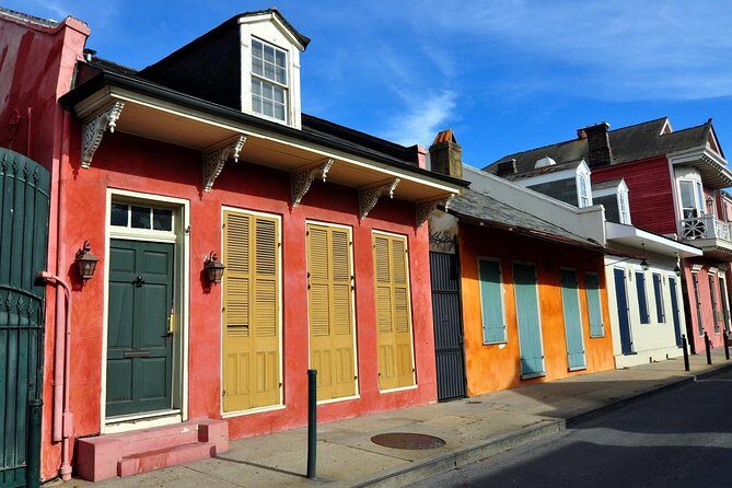 Private French Quarter & Garden District Tour: Walk and Drive Combo - Lafayette Cemetery No. 1: seeing the city of the dead when access is limited