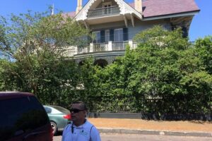 Private Garden District Walking Tour With Lafayette Cemetery No 1 - American Sector Stories and Antebellum Home Details