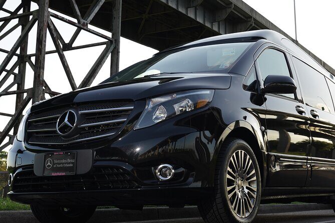 Private Hotel & Airport Transfers in the New Orleans Area One Way - What Happens After You Land: Meeting Point at Zone B3/B4