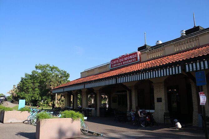 Private New Orleans City and Cemetery Bus Tour Up to 24 People - Price and value for a private group up to 24